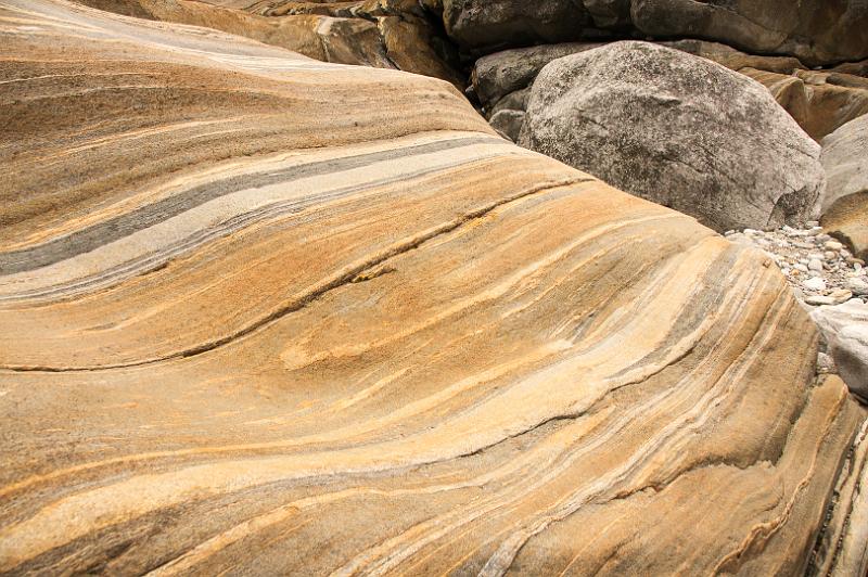 170923_1139_T09880_ValVerzasca_hd.jpg - Val Verzasca zwischen Piee (Brione) und Lavertezzo