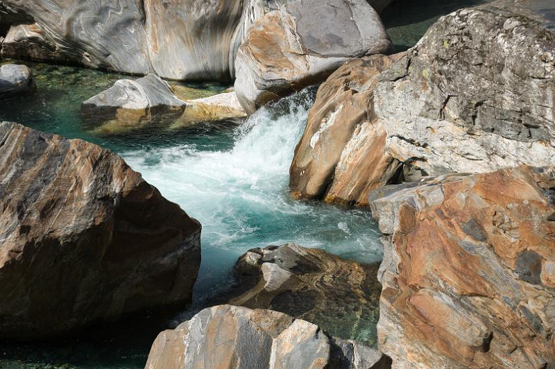 170923_1341_T09918_ValVerzasca_hd.jpg - Val Verzasca zwischen Piee (Brione) und Lavertezzo