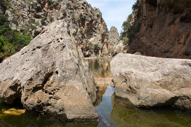 140527_1135_T01541_Calobra_hd.jpg - Torrent de Pareis