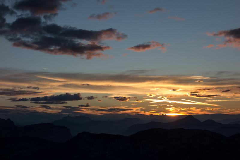 151003_1843_T05714_Stoehrhaus_hd.jpg - Sonnenaufgang am Stöhrhaus