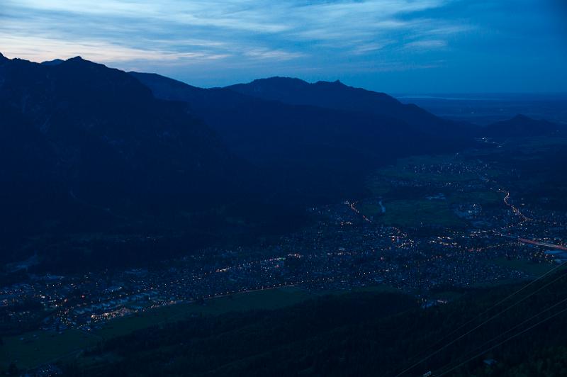 160521_2117_T05577_Kreuzeck_hd.jpg - Es wird Abend in Garmisch