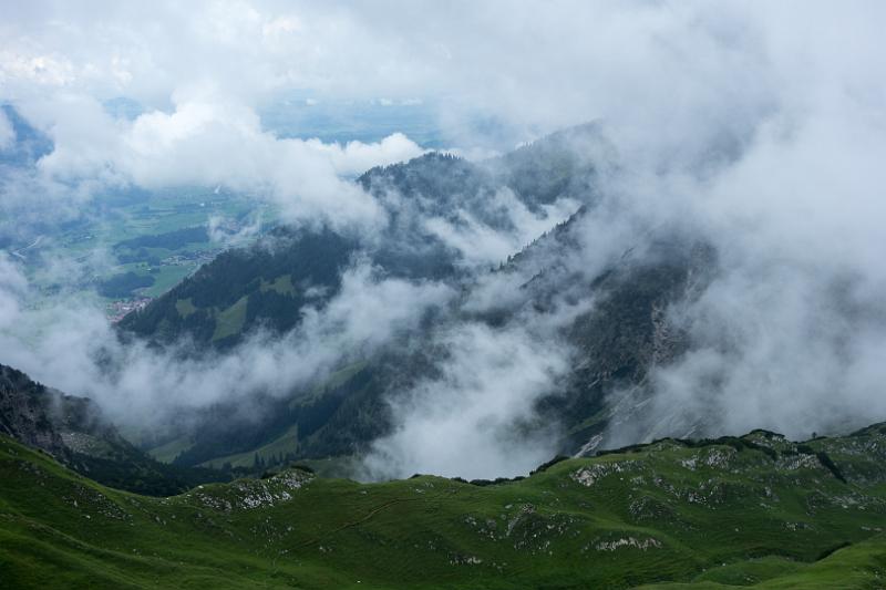 160806_1231_T08168_Geissfuss_hd.jpg - Wolken am Geißfuß