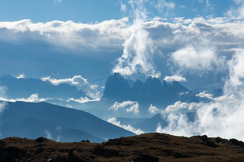 140925_0919_T02827_SarntalerOstkamm_hd.jpg - Langkofel