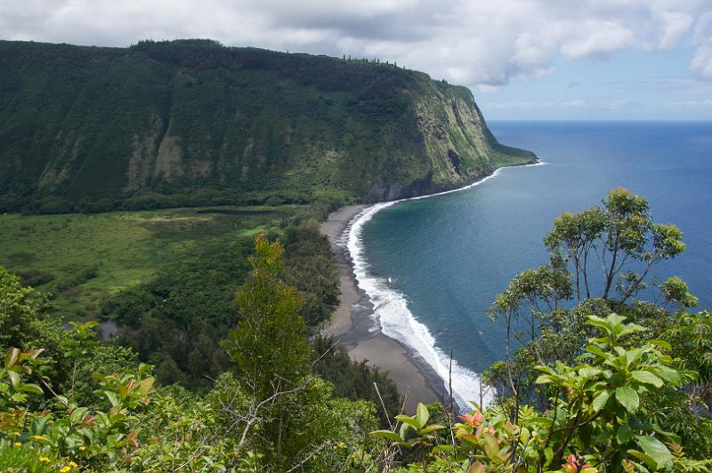 150616_1237_A00178_Waipio.jpg - Waipio Valley Lookout