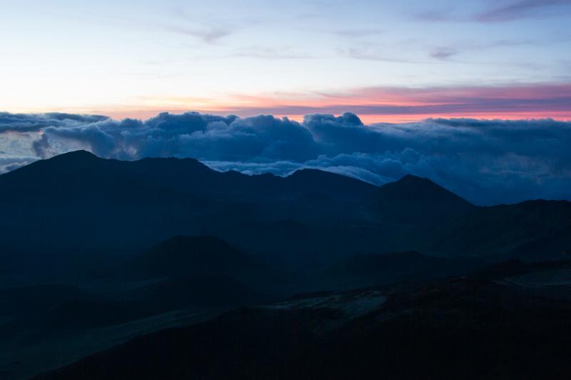 150615_0527_A00046_Haleakala.jpg - Haleakala, kurz vor Sonnenaufgang