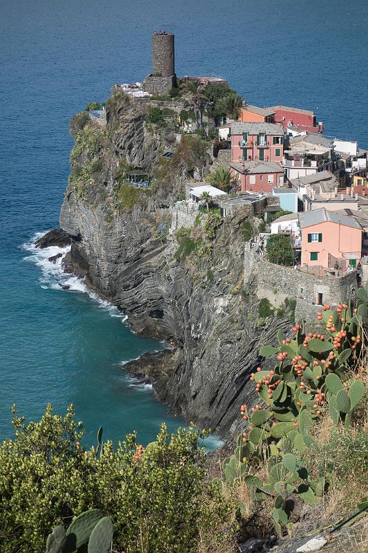 130920_1043_T02074_Monterosso_BorgoDeiCampi_hd.jpg - Vernazza, Cinque Terre