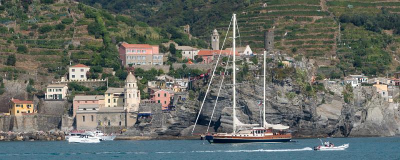 130921_1523_A08047_BorgoDeiCampi_PortoVenere_hd.jpg - Cinque Terre, Vernazza
