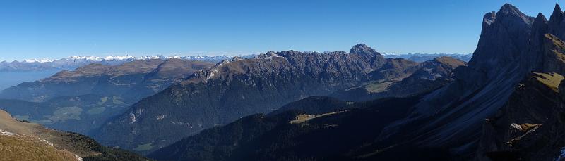 130925_1009_T02655_Regensburger_StUlrich_hd.jpg - An der Seceda