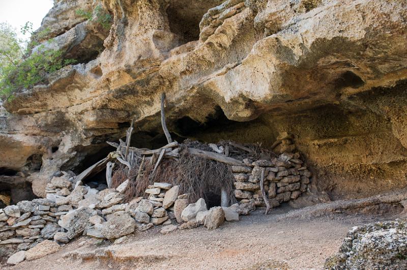 160913_0935_T05912_CalaGoloritze_hd.jpg - Hirtenhütte beim Abstieg nach Cala Goloritze