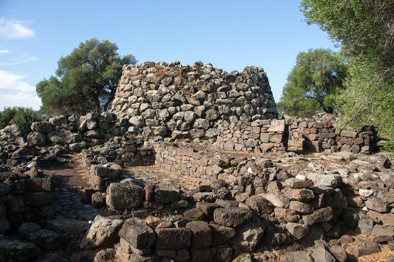 160915_0939_T06211_NuragheMannu_hd.jpg - Nuraghe Mannu -  fast 5 m hoch!
