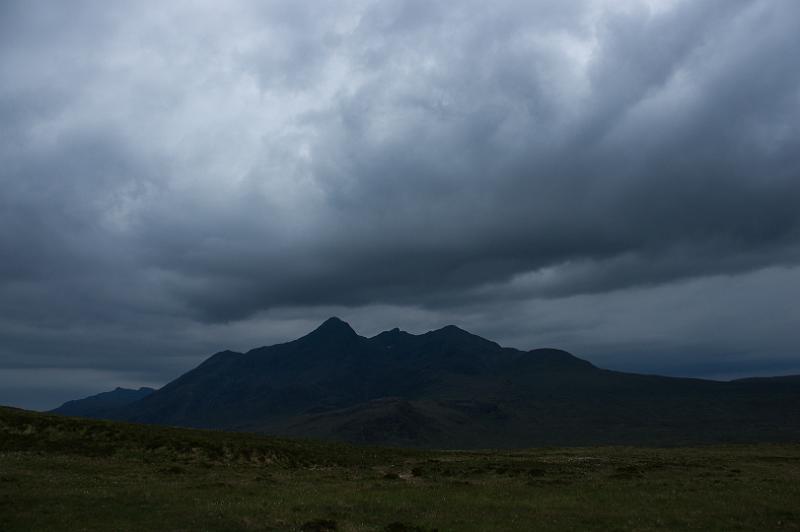 160607_1156_A01456_RedCuillins_hd.jpg - Die Black Cuillins, kurz vor den ersten Tropfen