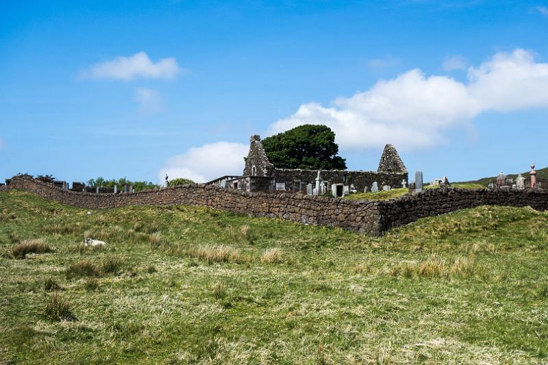 160608_1513_T07553_DunveganTwoChurches_hd.jpg - Dunvegan, Two Churches Walk