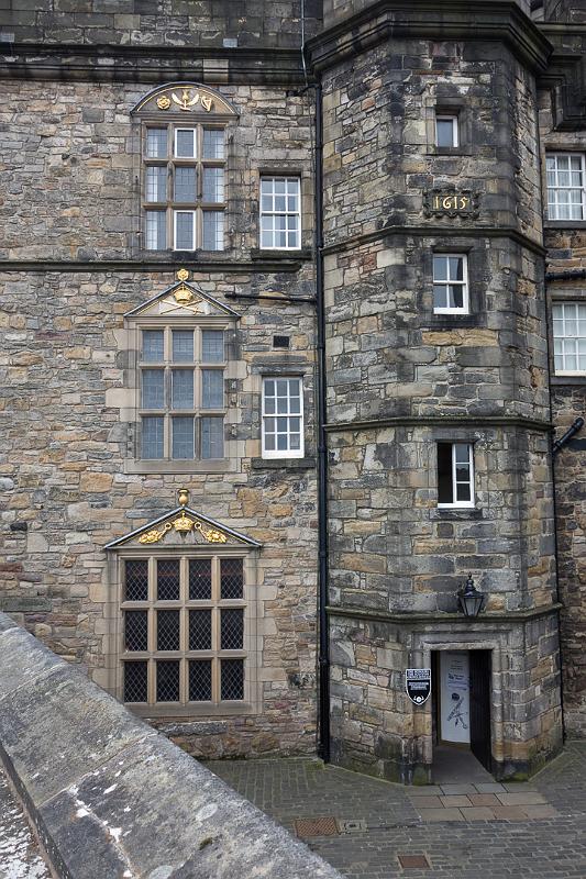 160611_1451_T07807_Edinburgh_hd.jpg - Edinburgh Castle