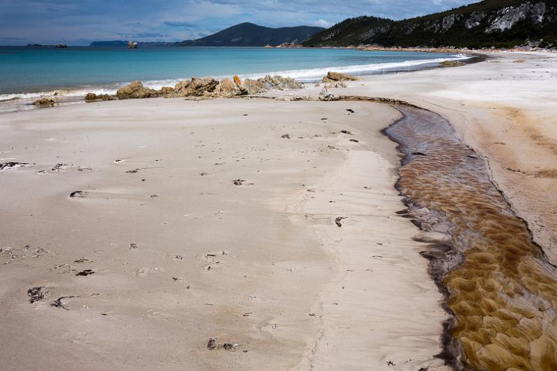 130116_1517_T01162_SistersHill.jpg - Sisters Beach