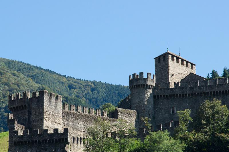 170921_1440_T09672_Bellinzona_hd.jpg - Bellinzona, Castello di Montebello