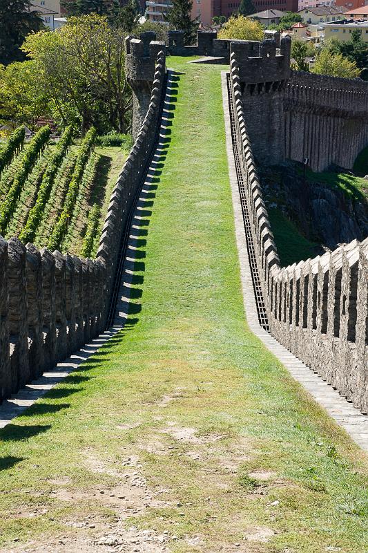 170921_1500_T09696_Bellinzona_hd.jpg - Bellinzona, Castelgrande